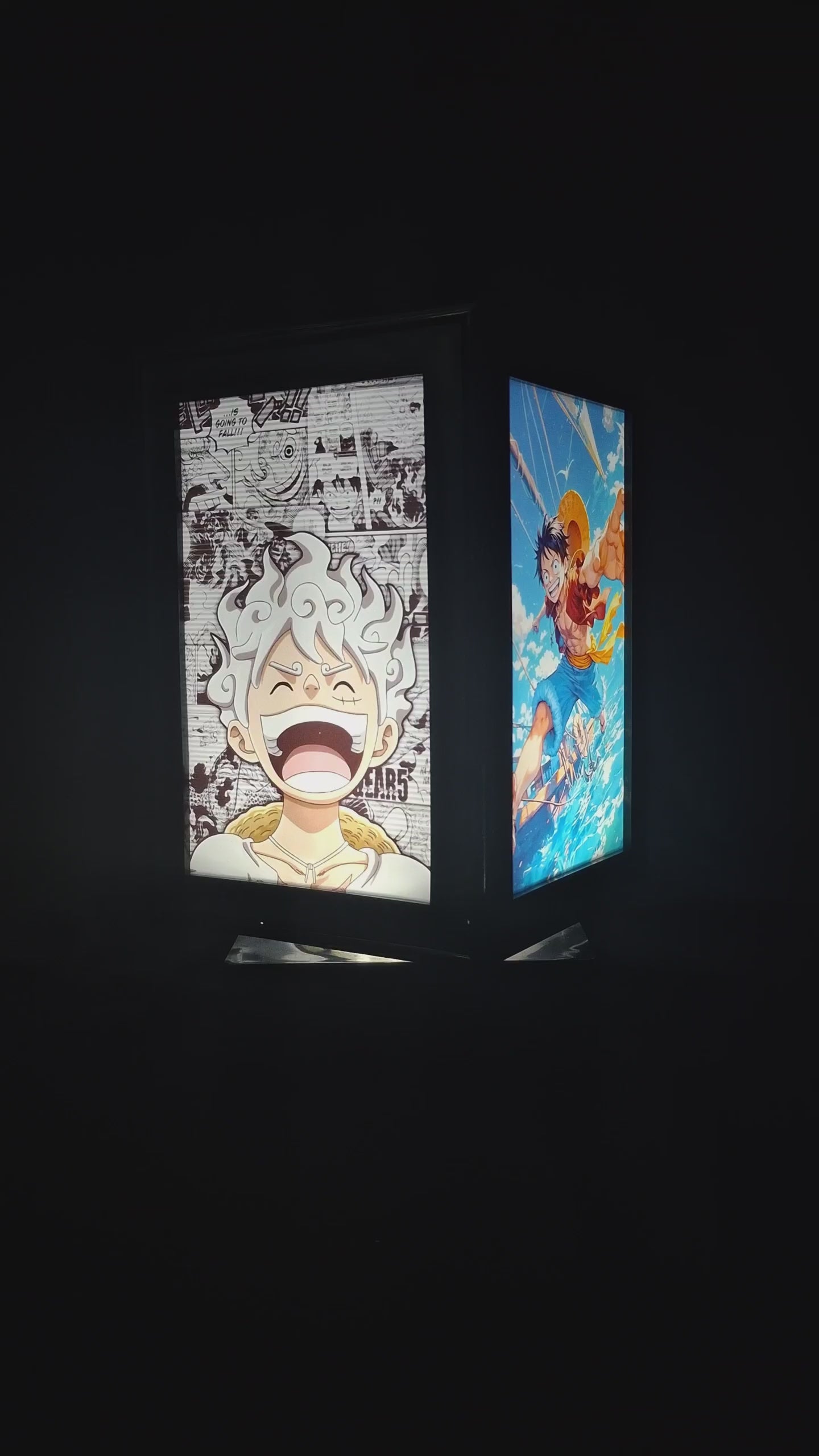 Luffy - One Piece -  Rotating Desk Lamp